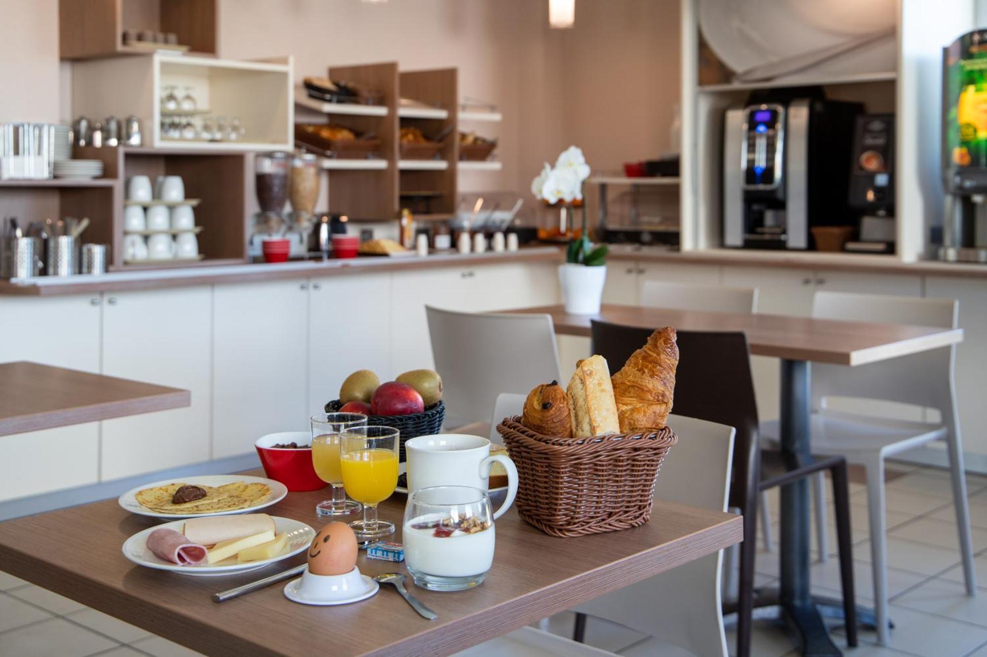 Ace Hotel Clermont Ferrand La Pardieu Eksteriør bilde